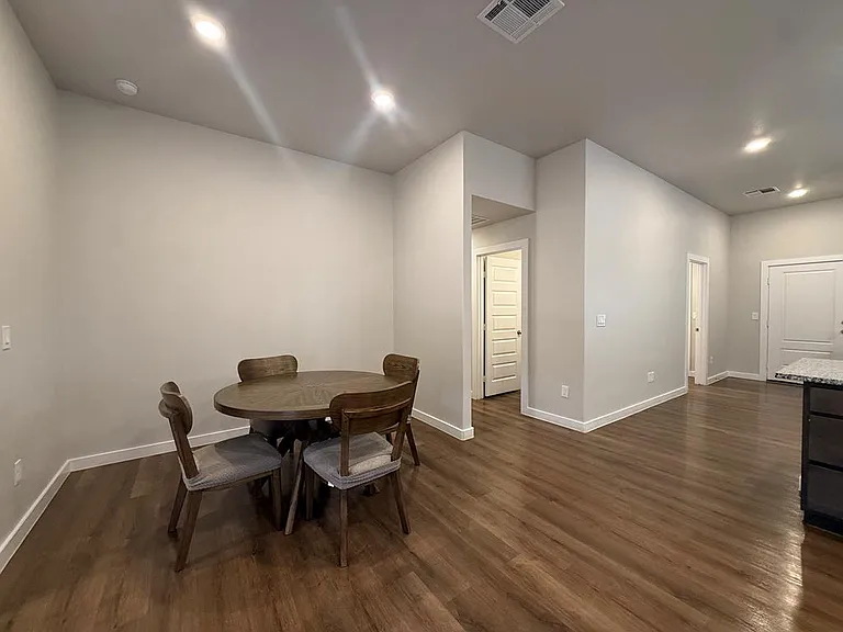 6209 Poppy Dr — Photo 9