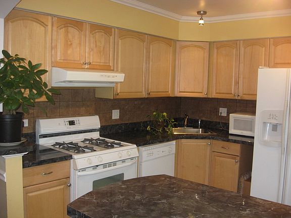 Gourmet Kitchen