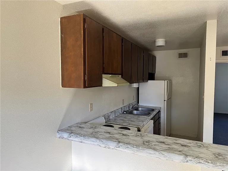 1555 Stacey St #6 — Photo 6