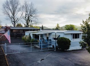 830 SE Thompson Ave, Winston, OR