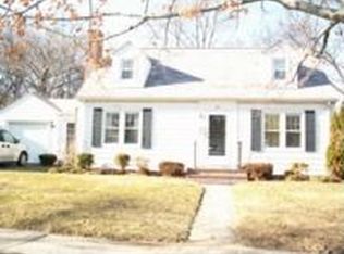 60 Beaufort Cir, Springfield, MA 01104