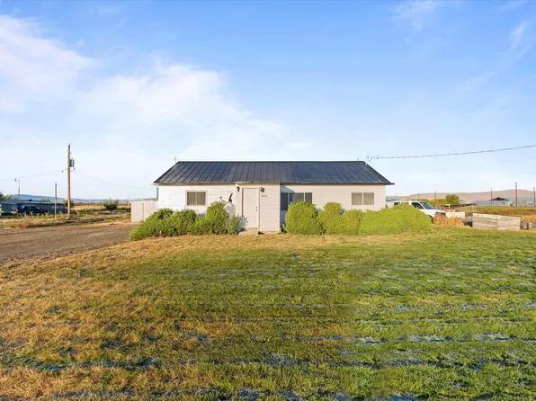 4820 Lateral A Rd, Wapato, WA 98951
