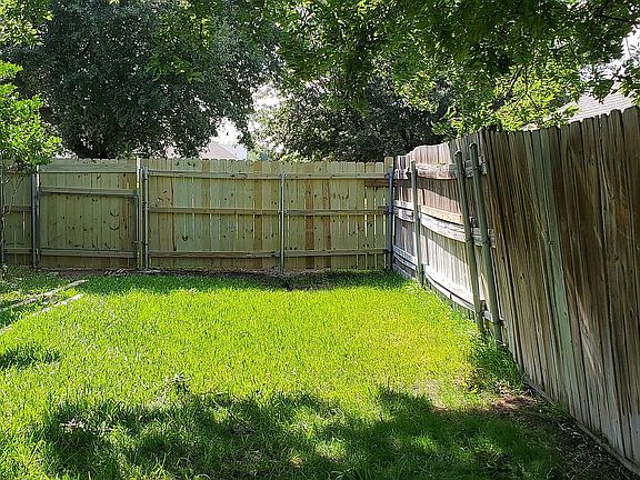3rd image of 5010 Chad Dr