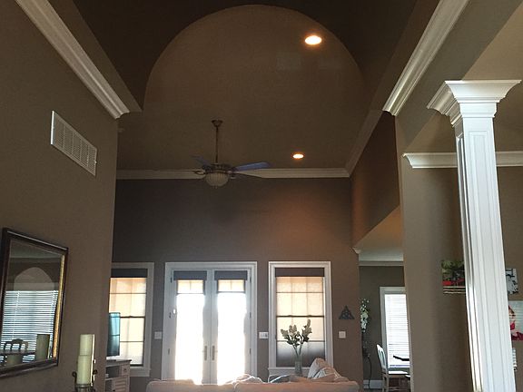 3rd image of 102 Middle Creek Dr