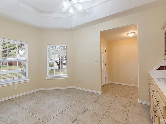 4th image of 2701 Umbrellabird Ave