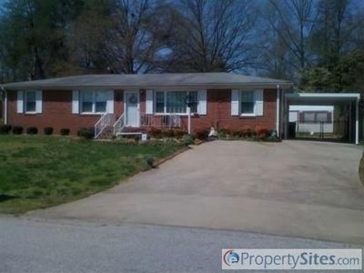 6 Melody Ln, Greenville, SC, 29617