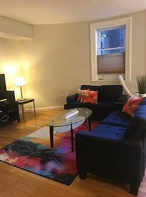 2nd image of 262 Beacon St Ste 1