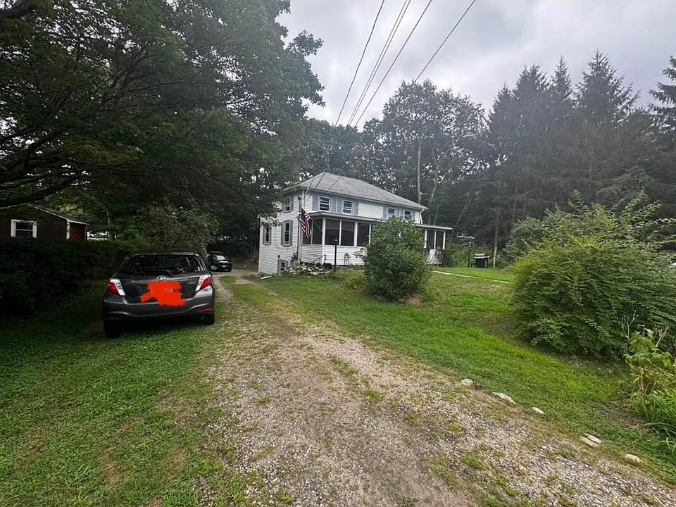 1st image of 98 Steere Farm Rd