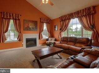 424 Indian Manor Dr, Leesport, PA 19533