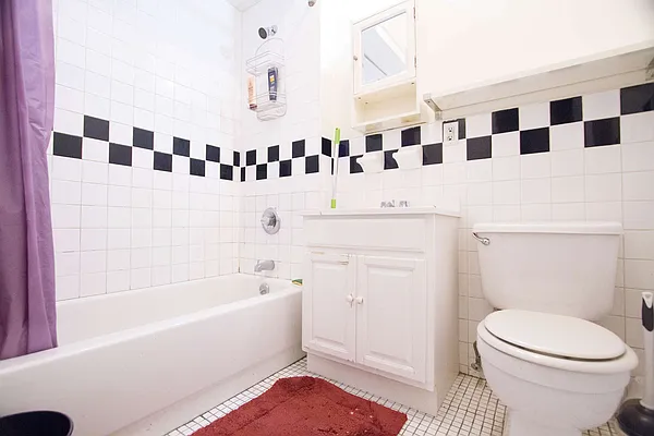 Rented by Nooklyn NYC LLC | media 80