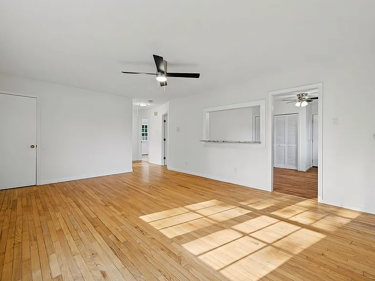 300 Marlin Dr — Photo 7