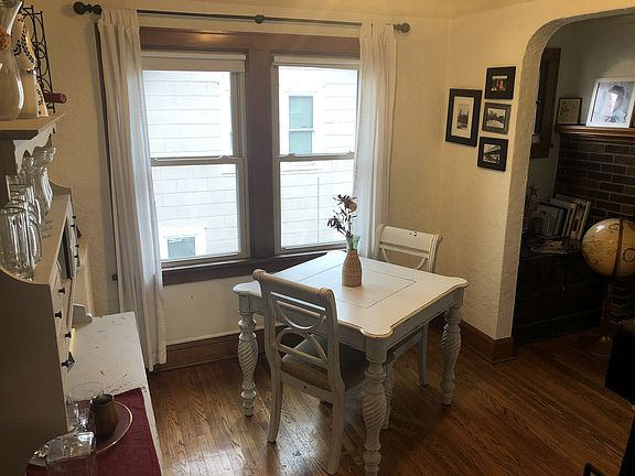 5th image of 1482 Como Ave Unit 2