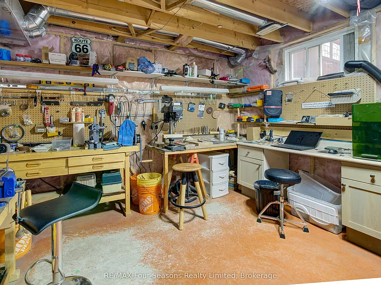 9 Brooke Ave — Photo 44