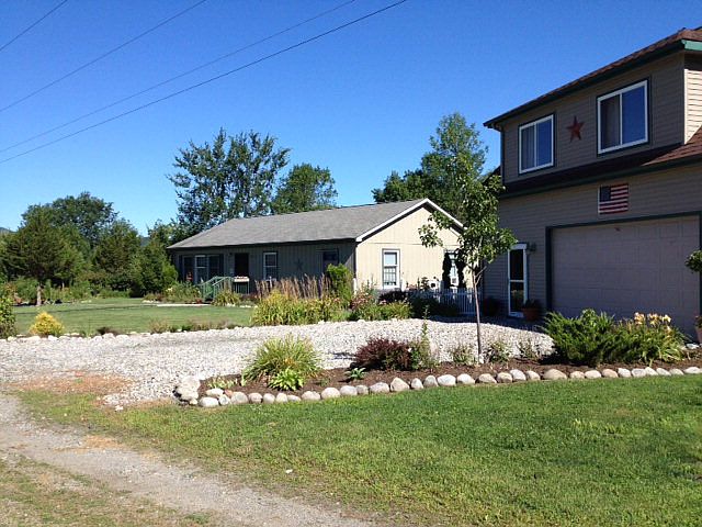 1st image of 21 Bridget Ln
