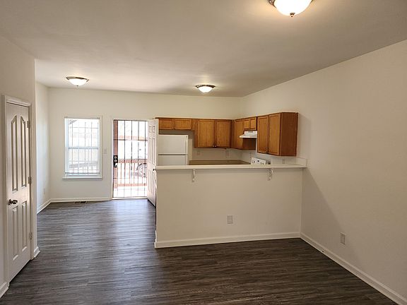 3rd image of 1426 Eric St SE Unit A