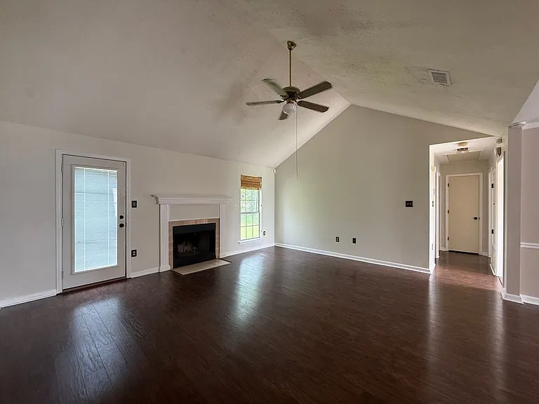3313 Camak Dr — Photo 15