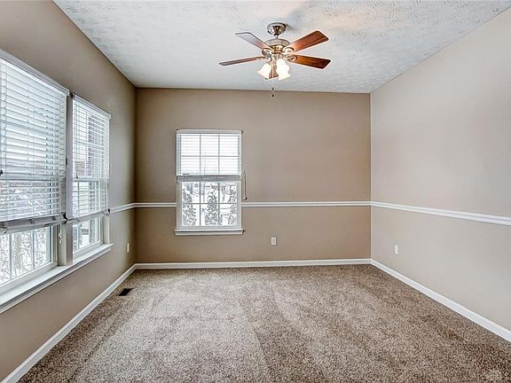 4th image of 4144 Grace Cir