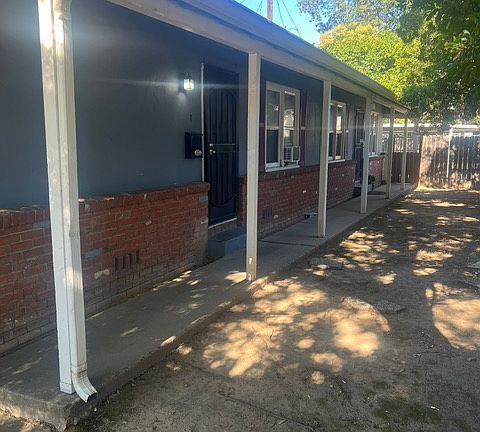 2nd image of 3625 33rd St #1