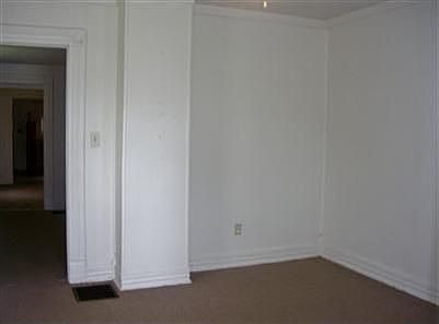 2nd image of 27 S Sperling Ave