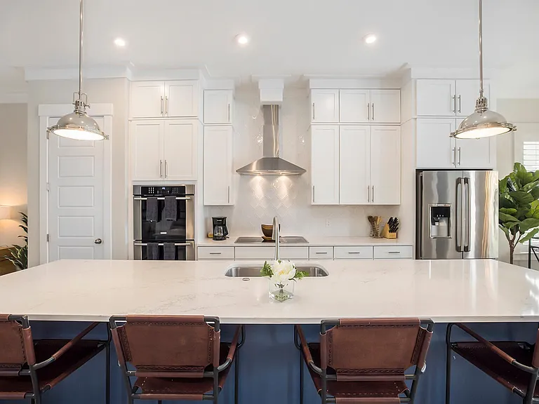 549 Cooper Village Ln — Photo 2