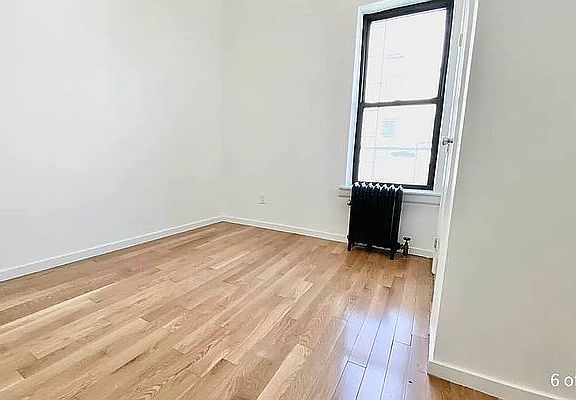 4th image of 30-42 30th St #2L