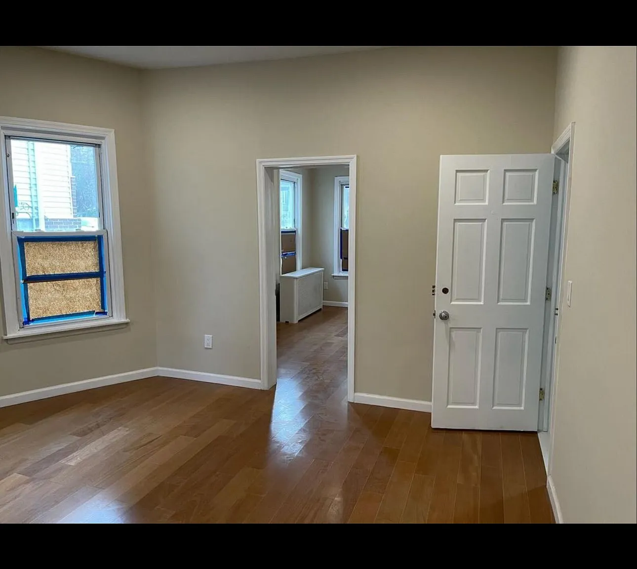 3 bed, 1200 sqft, $3,500 — Photo 3