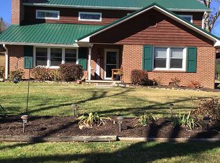 468 Crestview Dr, Mountain City, TN 37683