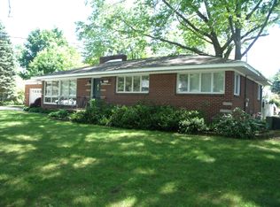 207 Robinwood Dr, Whitehall, MI 49461