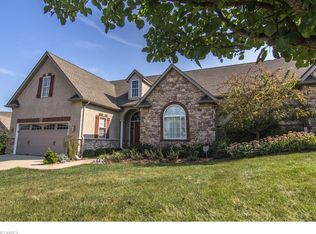 1075 Stonington Pl, Zanesville, OH 43701