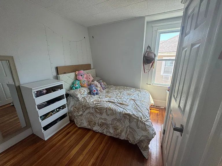 29 Sammet St #2 — Photo 1