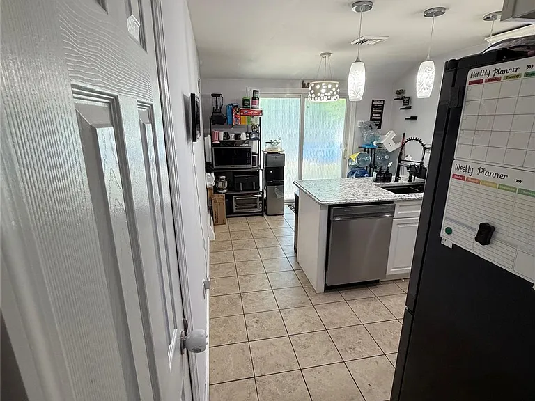 6 Raphael St — Photo 12