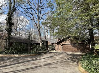 692 Arbor Way, Aurora, OH 44202