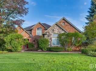 335 Prestwick Trl, Highland, MI 48357