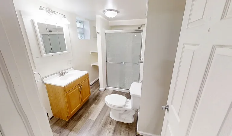 900 Woodlawn Ave — Photo 16