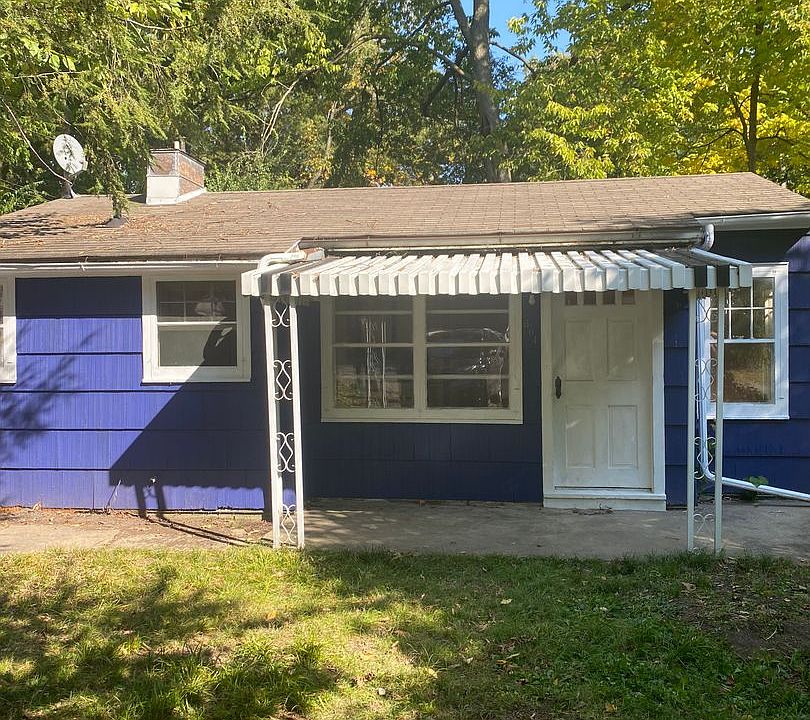 1st image of 604 Oak Ln