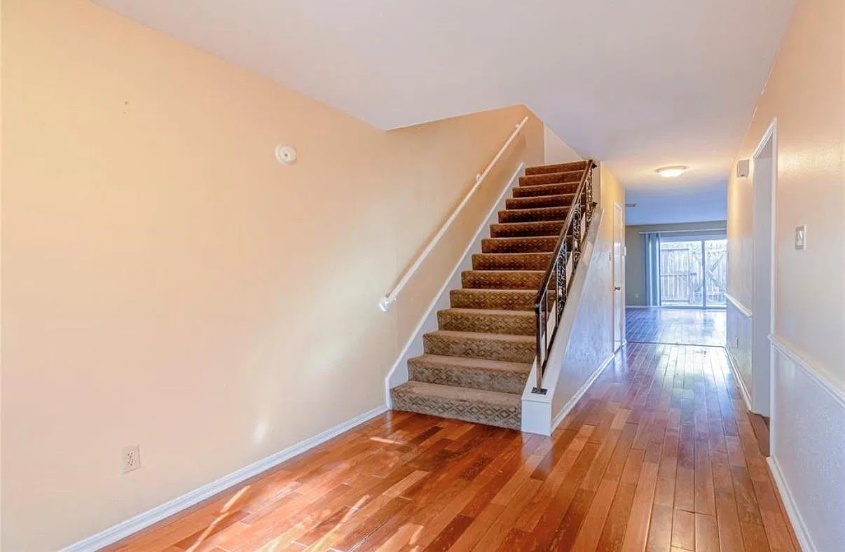 4 bed, 3.0 bath, 2256 sqft, $2,500 — Photo 3