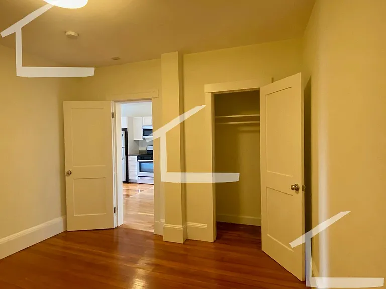 85 Harvard Pl #L20 — Photo 8