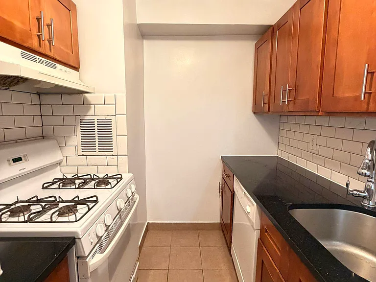 139-55 35th Ave #5J — Photo 6