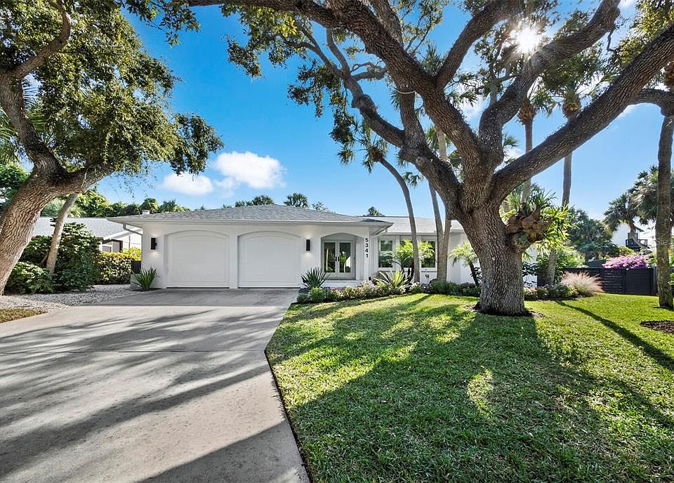 1st image of 5341 Siesta Ct