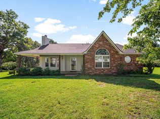 8198 E 438th Pl, Claremore, OK 74017