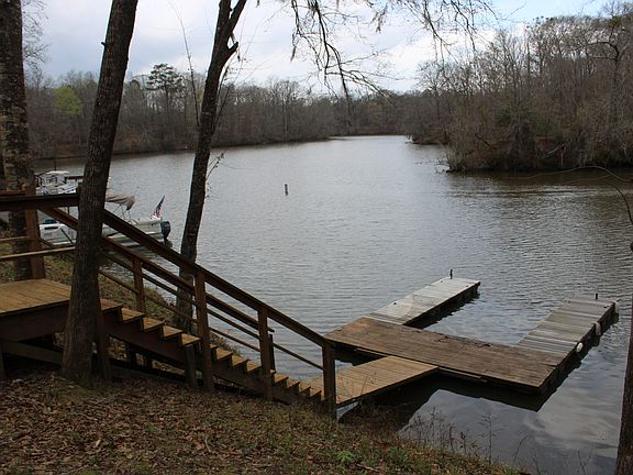 3rd image of 980 Red Eagle Dr