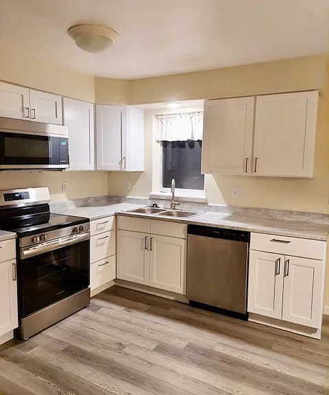 39 Ducas Dr — Photo 2