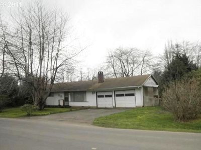 9830 7th St, Bay City, OR, 97107