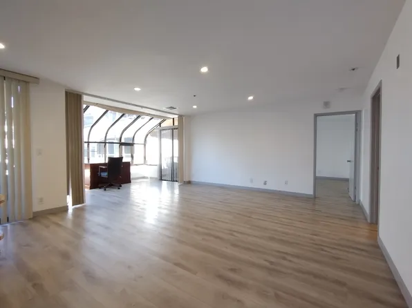 121 S Hope St APT 406, Los Angeles, CA 90012