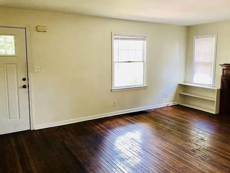719 N Washington St — Photo 19