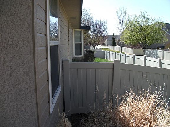 5th image of 973 W Great Basin Dr