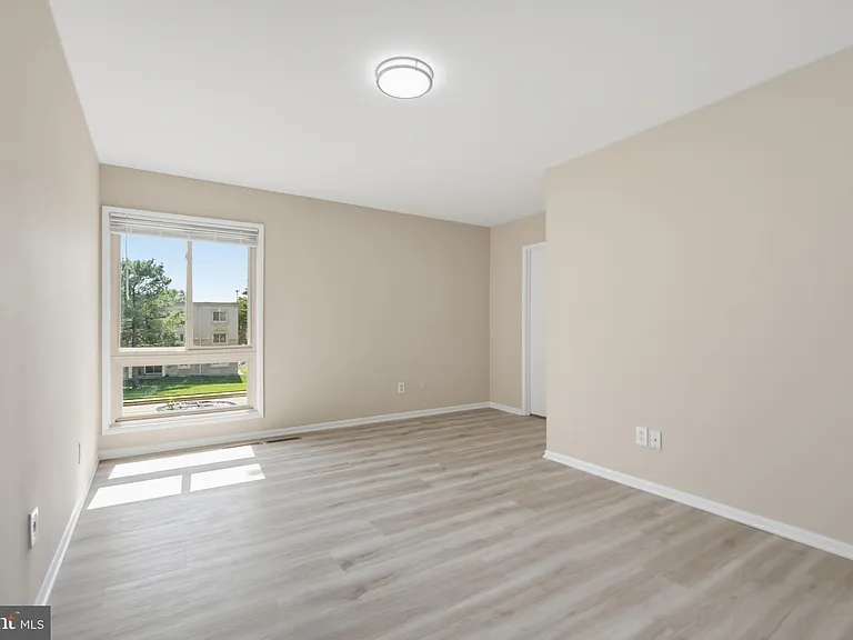 744 Cordell Way — Photo 26