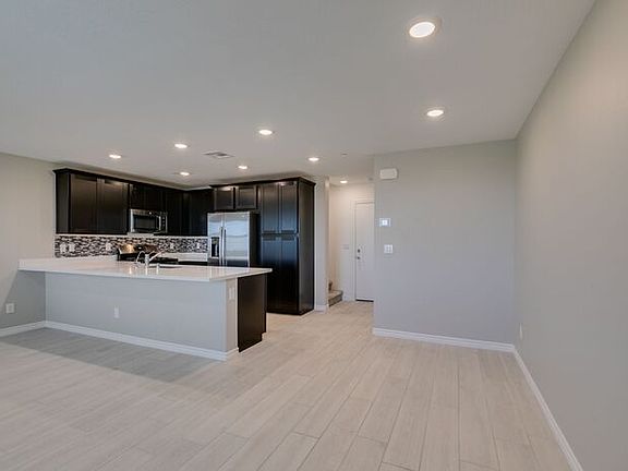 5th image of 6184 Rathbone St