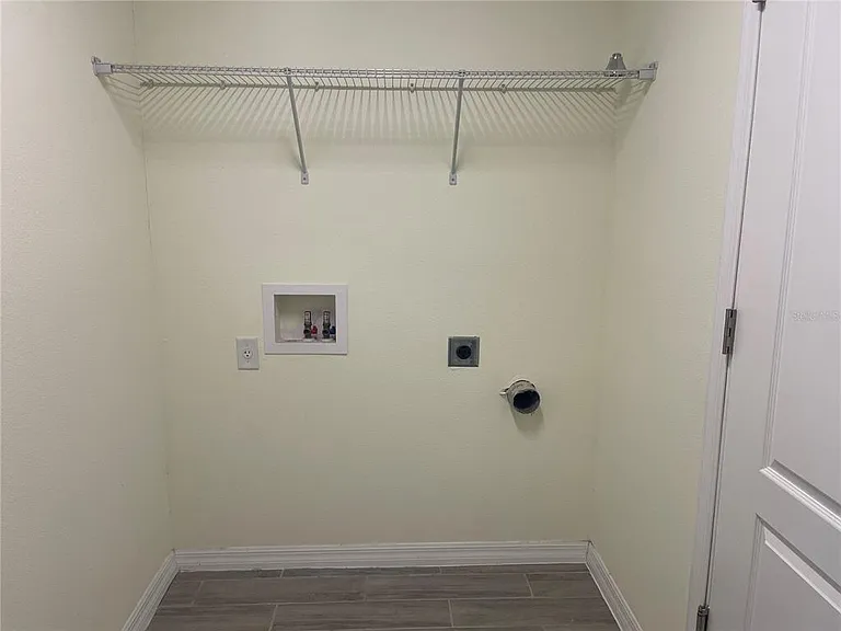 208 Missouri Ave — Photo 10