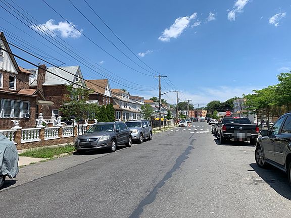4th image of 174-07 Polhemas Ave